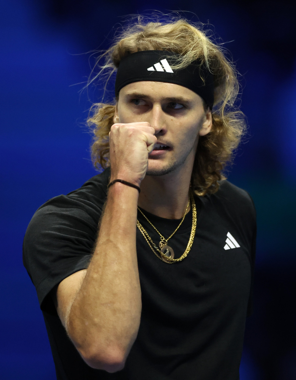 法网完胜ATP总决赛，兹维列夫扛起全队