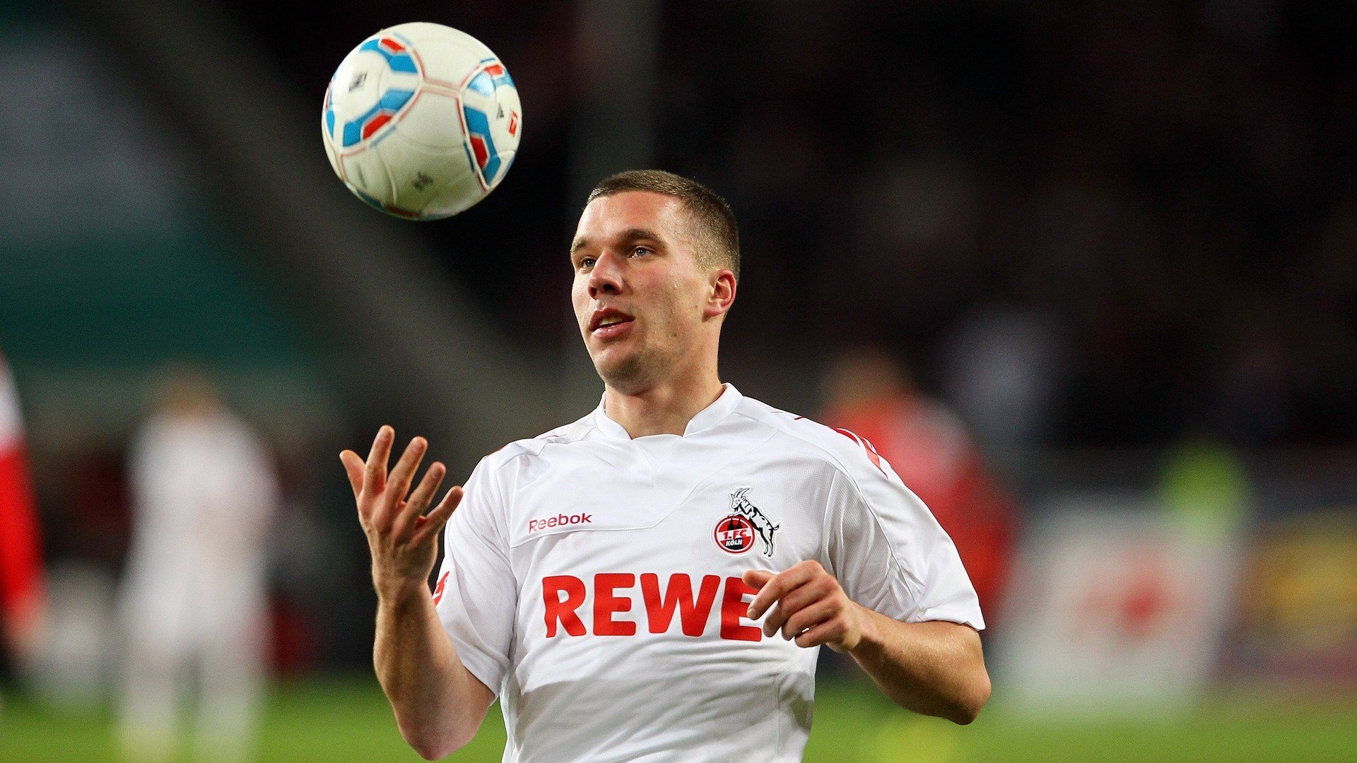 那不勒斯对阵几内亚，巴雷拉如何用一粒进球改写巨星定义